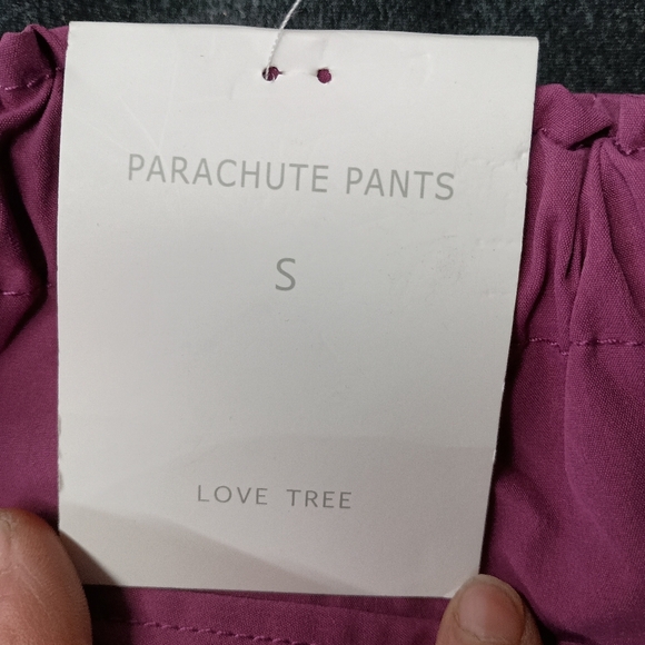 Brand new with tags! Unique Women's Ultra Light Cargo pant - Picture 3 of 12